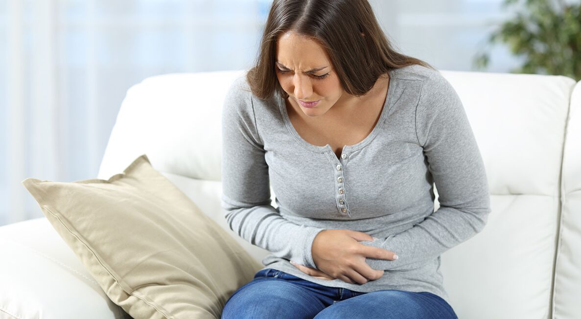 Bauchschmerzen als Symptom für das Vorhandensein von Parasiten